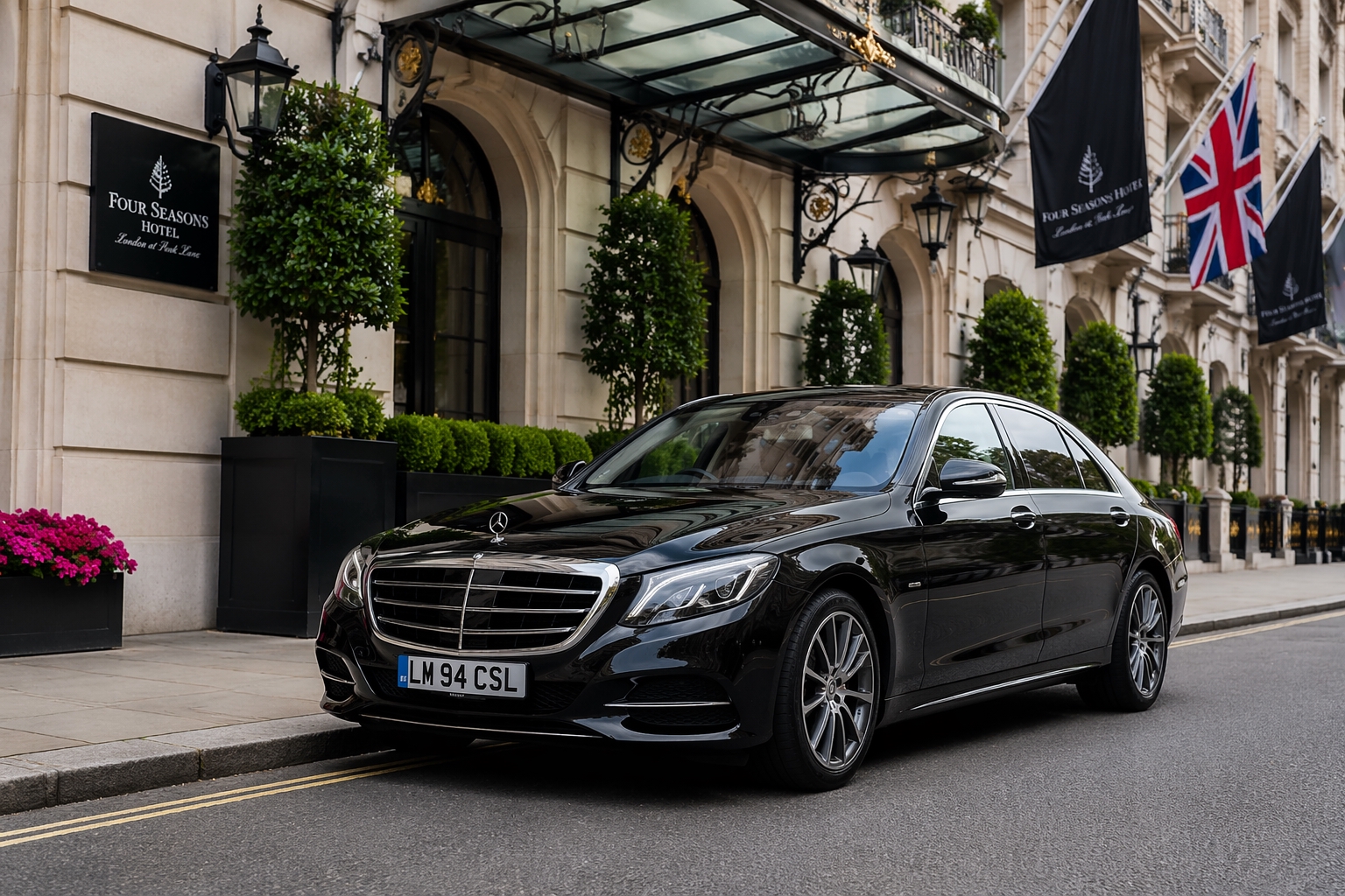 chauffeur-driven-by-the-hour-in-London-with-Mercedes-S-Class